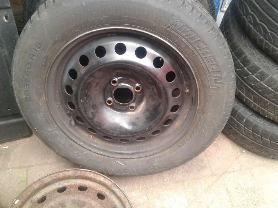 Nowa Felga Stalowa 16 4x100 Reno Renault Scenic 2 Megane 2 Zapas Koło
