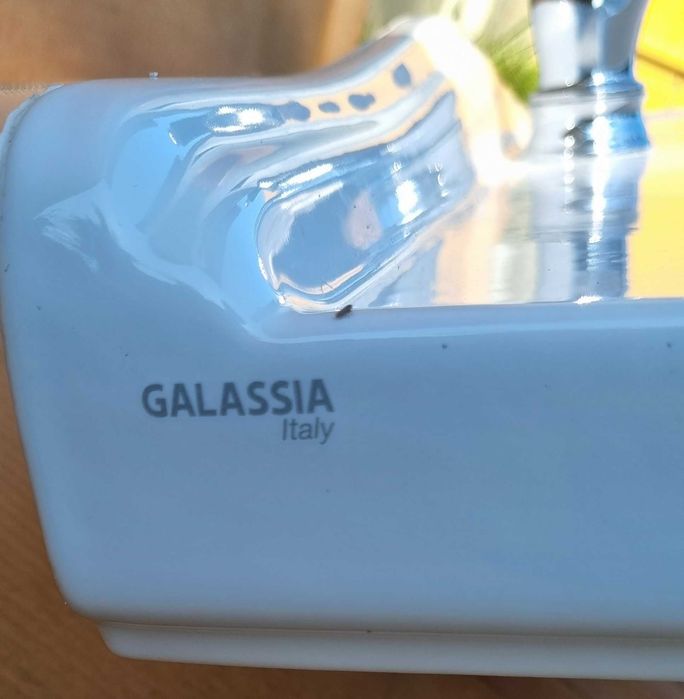 Umywalka GALASSIA + szafka + bateria