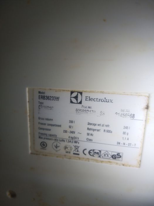 Продам холодильник б.в.