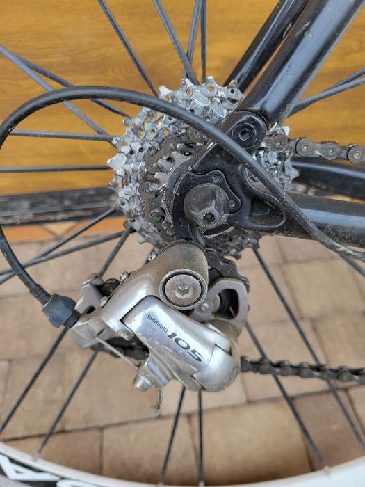 Rower szosowy Centurion carbon - kask gratis.