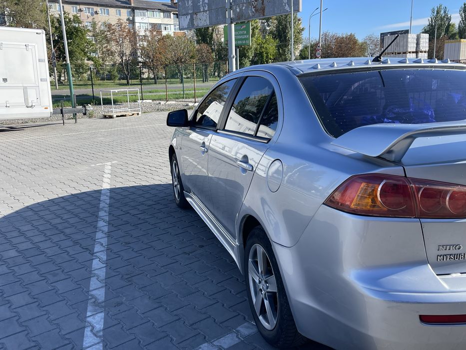 Mitsubishi Lancer 2008року, 2.0 бензин, автомат