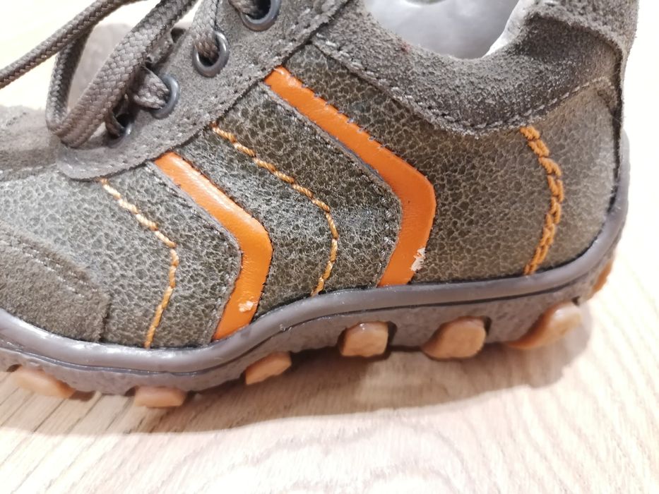 Nowe buty wiosenne/ jesienne dziecięce 24 McArthur