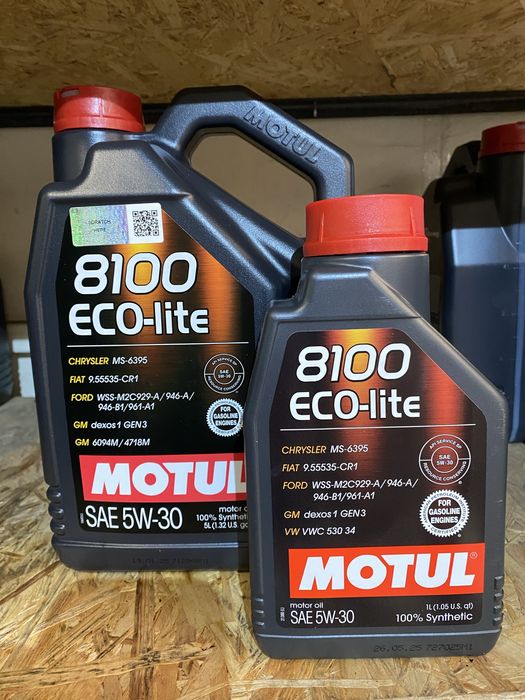Моторна олива Motul 8100 Eco-Lite 5W-30 5L/ Мотюль еко лайт 5/30 5л
