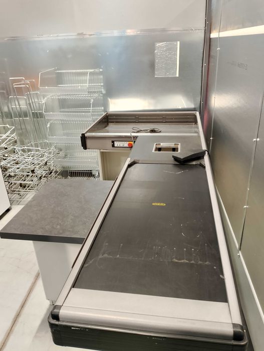 Boks kasowy, lada sprzedażowa, taśma