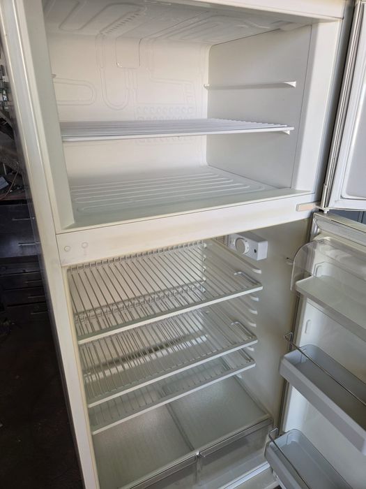 Frigorifico bosch em bom estado de duas portas 260 lts