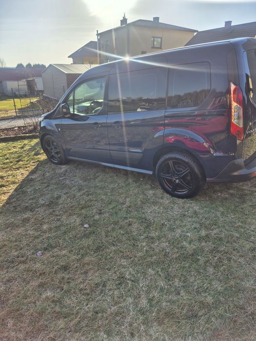 Ford  connect z2014 roku