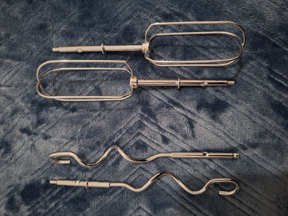 Batedeira Elétrica Manual Kuppler – com Acessórios