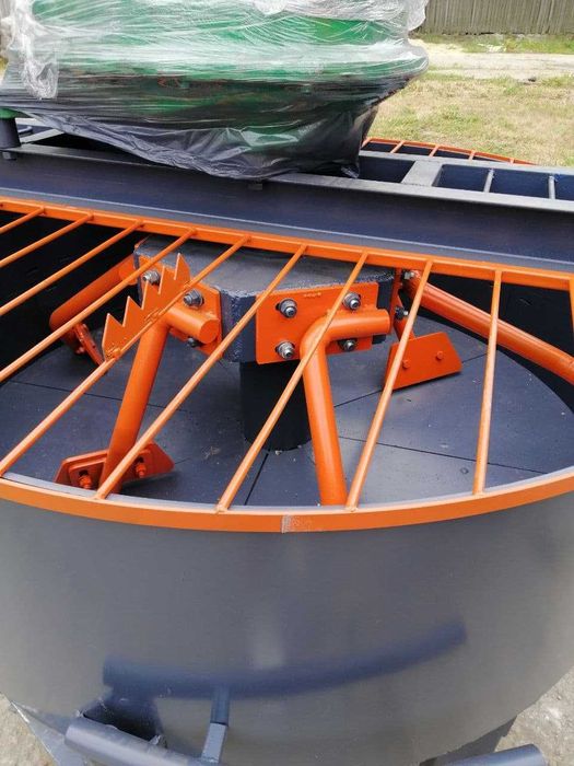 Бетонозмішувач, розчинозмішувач, смеситель, бетономешалка