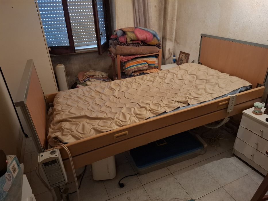 Cama articulada mais colchão de ar