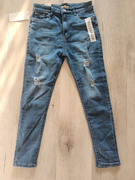 Spodnie jeansowe rozm. M nowe