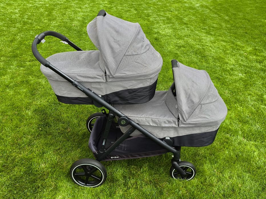 Wózek dla bliźniaków CYBEX Gazelle S w kolorze Soho Grey