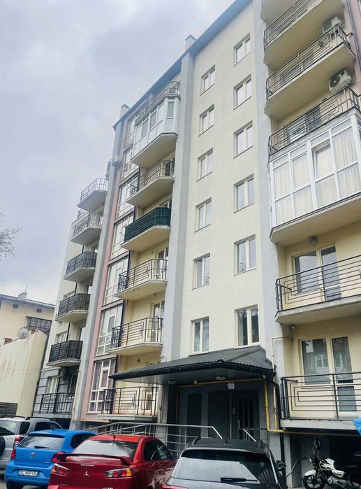 Продаж квартири з терасою новобудова близько центру Львів!