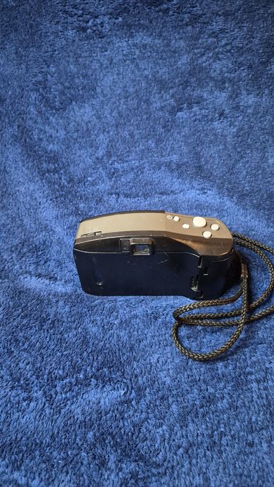 Плівковий Olympus Superzoom 700BF