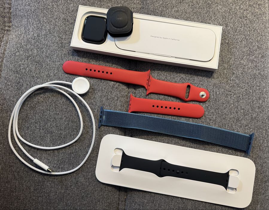 Apple Watch 11 46mm Jet Black M/L GPS + Cellular LTE