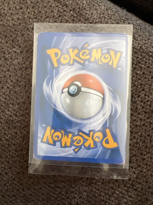 Carta tyranitar art alternativa full art em ingles com proteção