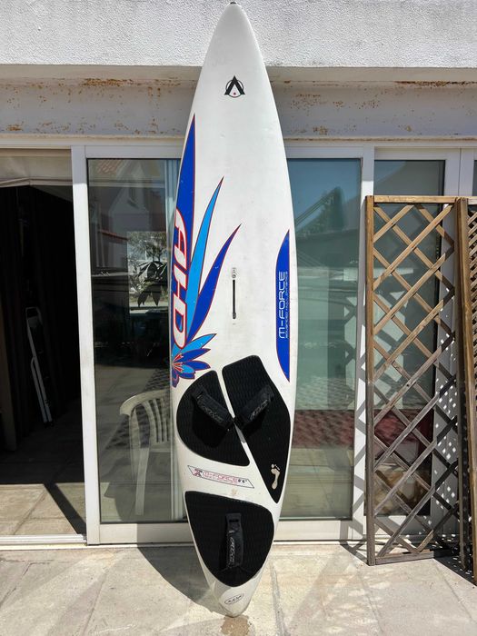 Prancha Antiga de Windsurf AHD m-force