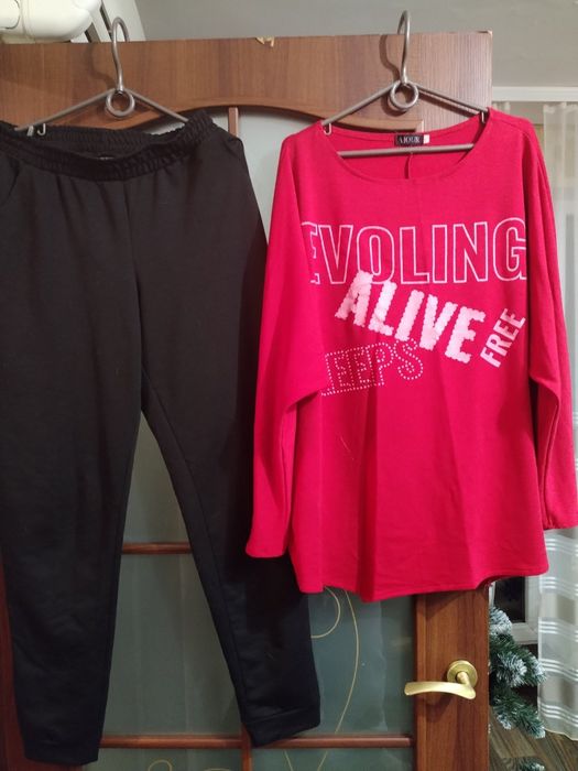 Весняний костюм.