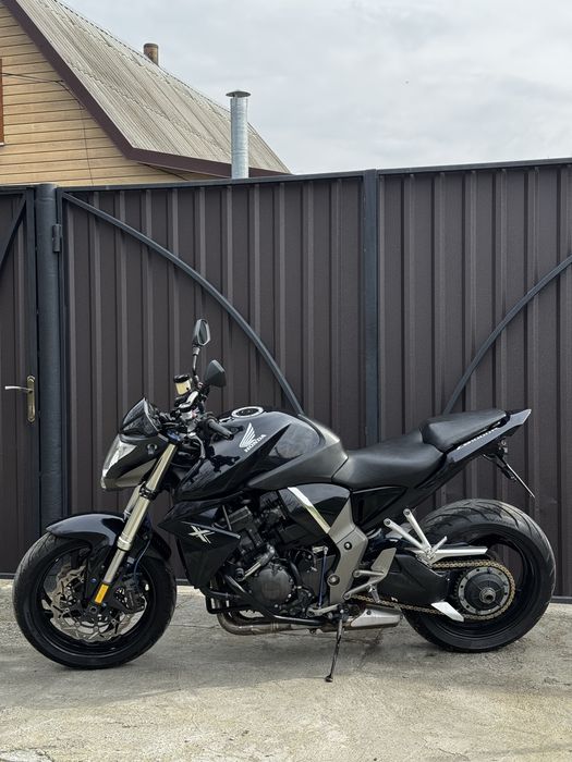 Продам HONDA CB1000