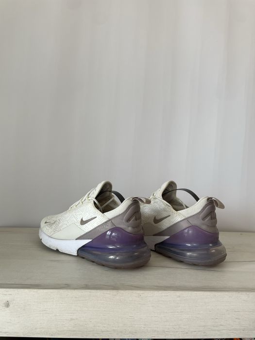 Кросівки Nike Air Max 270 розмір 42,5 оригінал