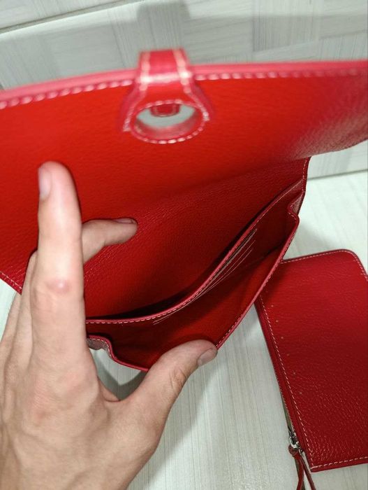 Кошелек Hermes Dogon красного цвета из натуральной кожи