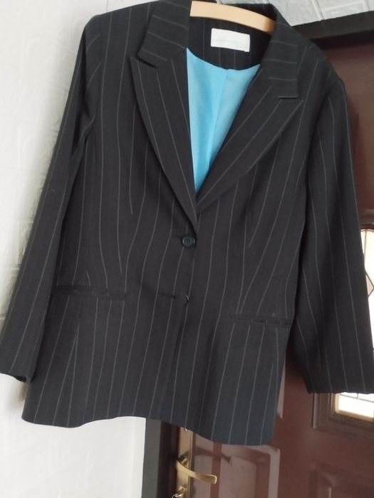 Żakiet używany damski z kołnierzem