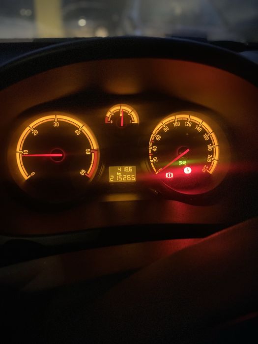 Opel corsa D 1.3 CDTI 2009 r