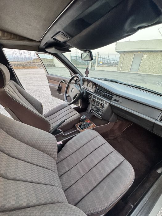Mercedes-Benz 190D