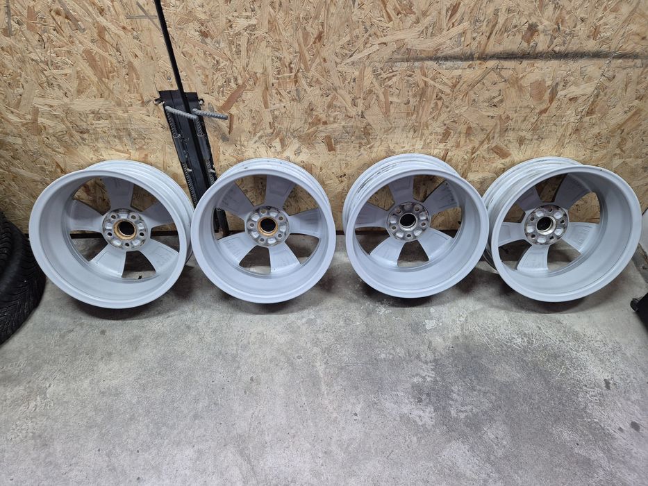 Диски 5*112, R17, Scoda