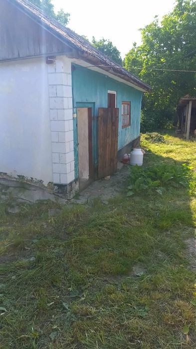 Продаж будинку у тихому місці