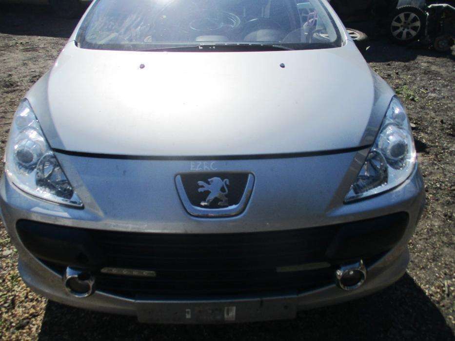 Na części Peugeot 307 EZRC Silnik Skrzynia Maska Zderzak Drzwi Klapa Szyba