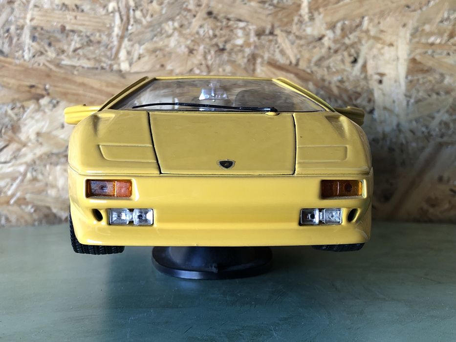 Колекційна модель Lamborghini Diablo  Bburago (Італія), 1:18, гарний стан!