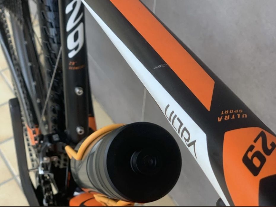Bicicleta MTB KTM Ultra 29 - Tam. L - Suspensão a Ar Raidon