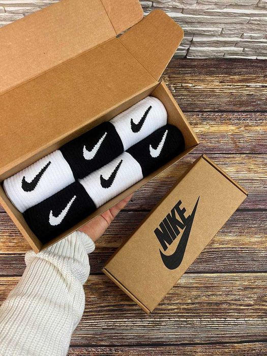 Skarpety Nike 6 par 42-45 w pudełku