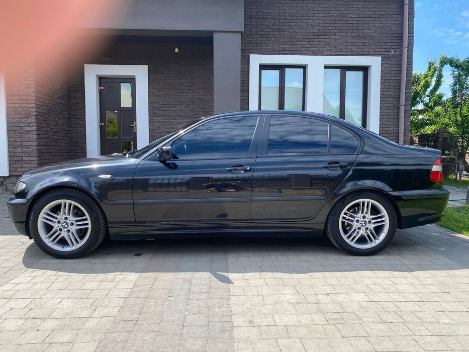 Автомобіль BMW 3 e46