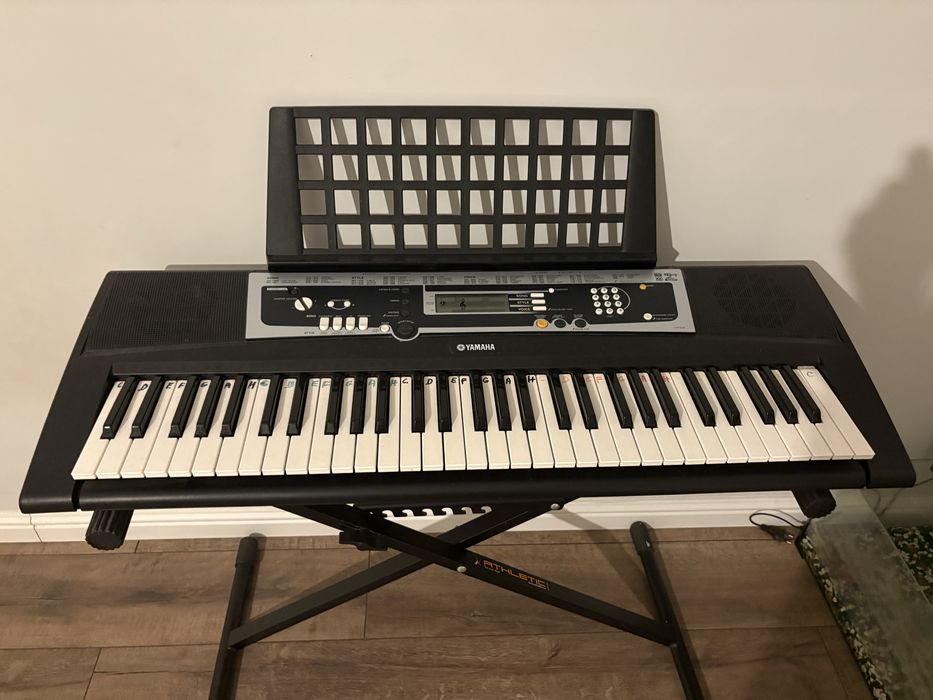 Keyboard yamaha + stojak