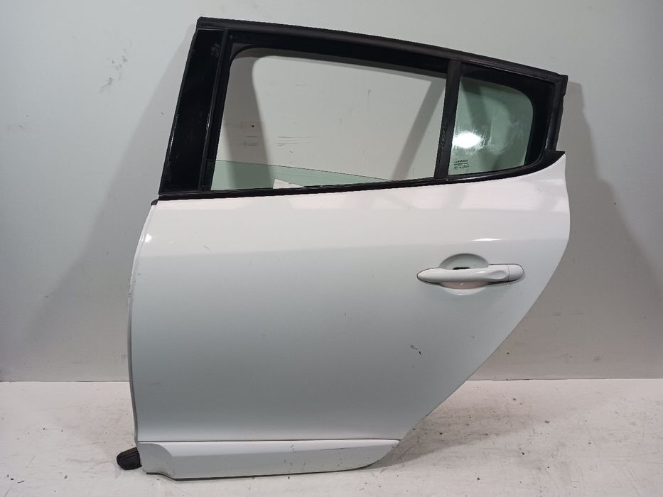 Porta trás esquerda RENAULT Megane III Société (BZ0_)