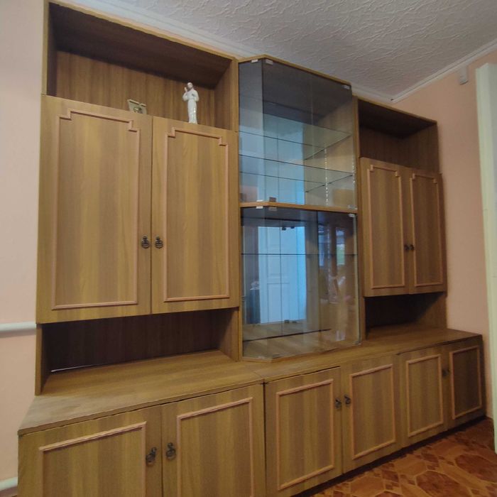 Стінка для кімнати