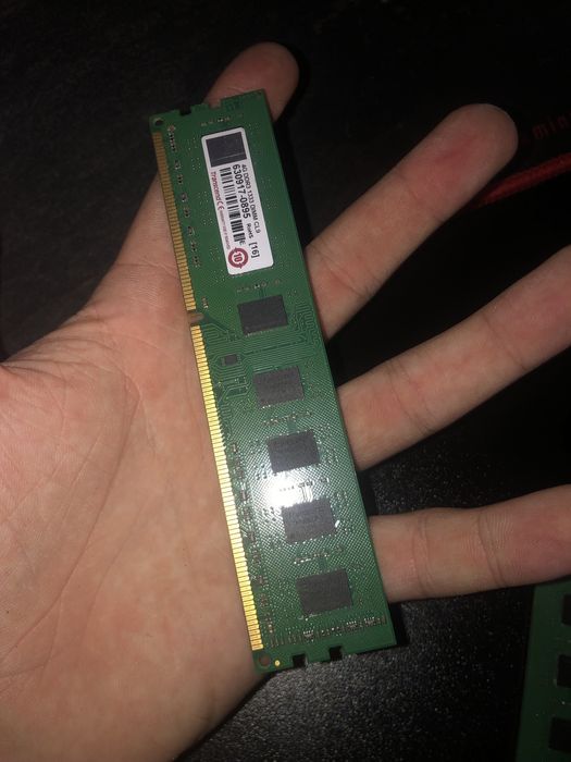 Оперативна памʼять ddr3 2х4