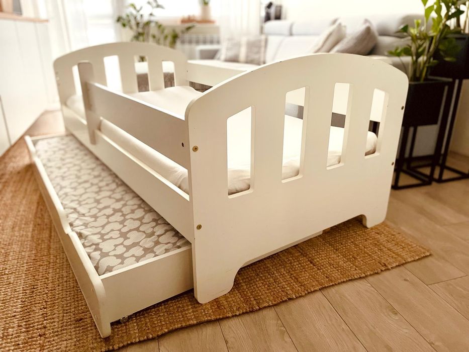 Łóżko dziecięce podwójne 164x84, 2materace, szuflada