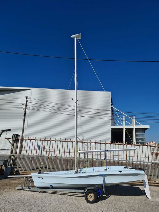 barco vela ligeira Laser Bahia Vago Pico Bug Stratos Dart 16 e Vortex