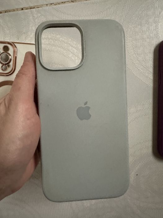Чохол накладка Iphone 13 pro max стан нового