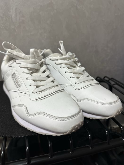 Продам кросівки Reebok 42