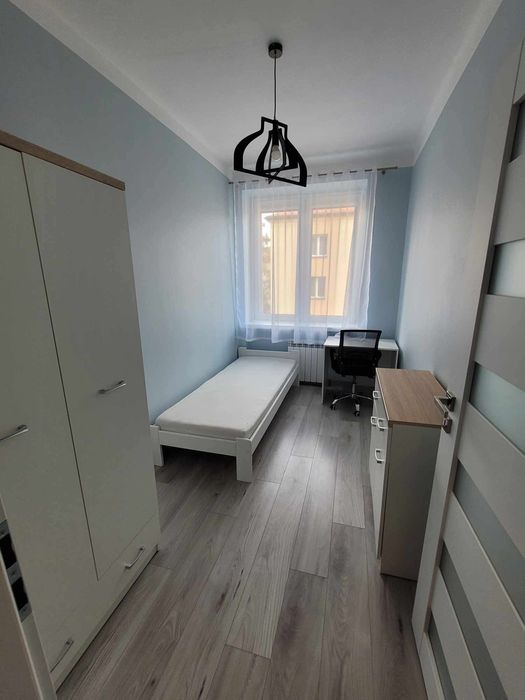 Wynajmę pokój w Tarnowie  naprzeciw uczelni.