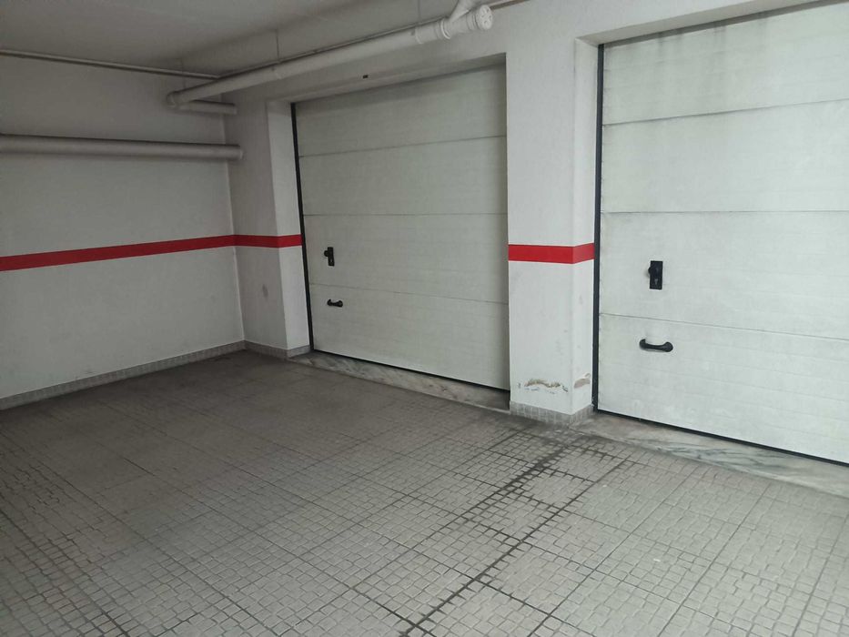 Vende-se garagem