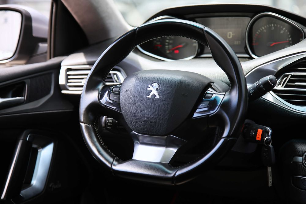 Продам Peugeot 308