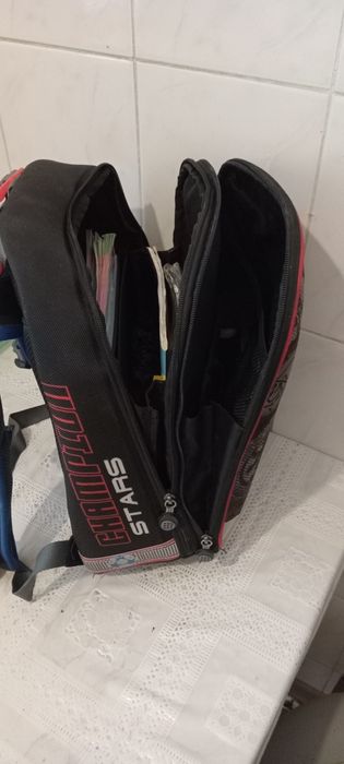 Портфель шкільний