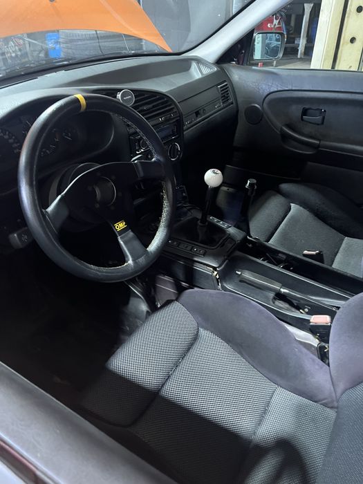 BMW 318is sedan Turbo