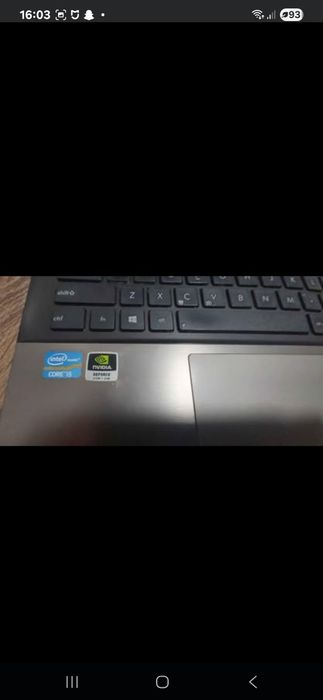 Laptop      ASUS