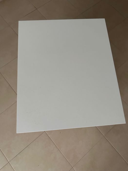 Mesa de Cabeceira Branca IKEA MALM