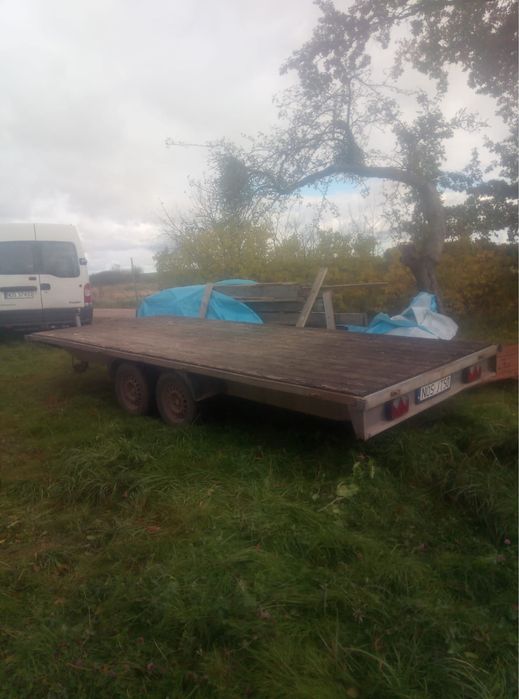 Przyczepa samochodowa platforma laweta